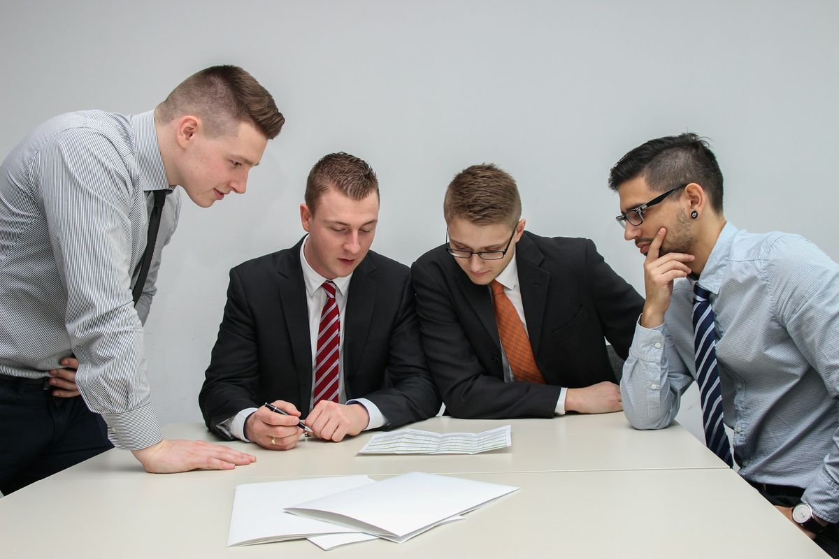 What Banks Look At When You Apply for a Loan
